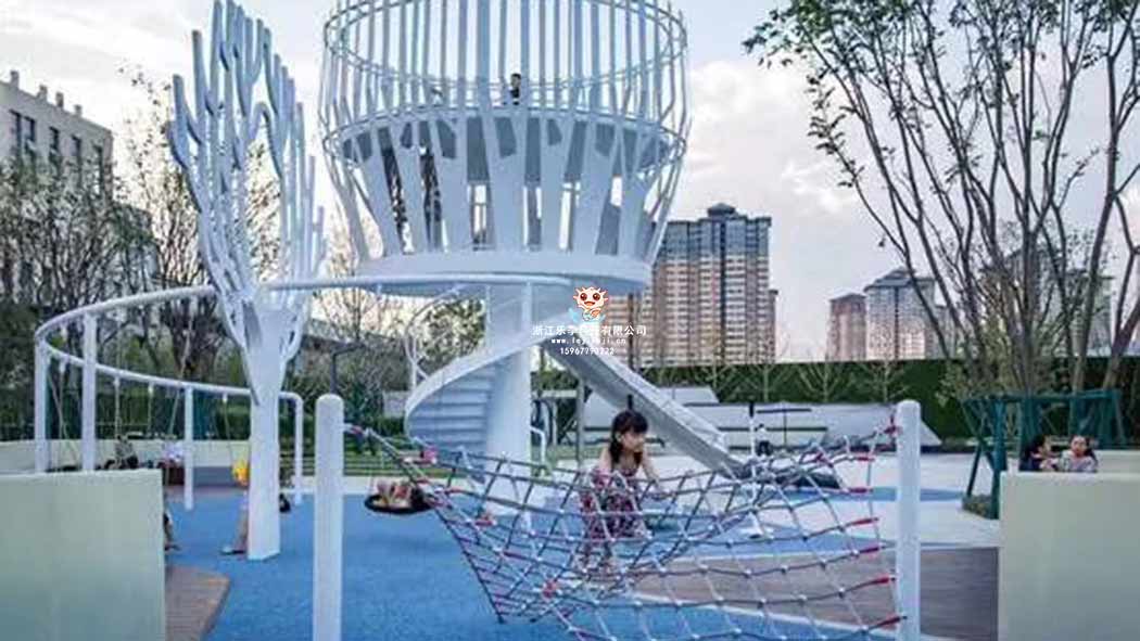 爬網(wǎng)游樂設(shè)備
