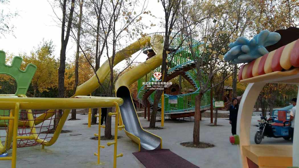 戶外兒童設(shè)備