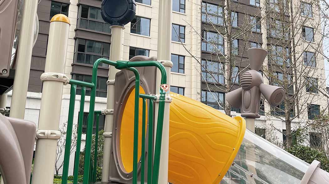 組合滑梯安裝細節(jié)圖